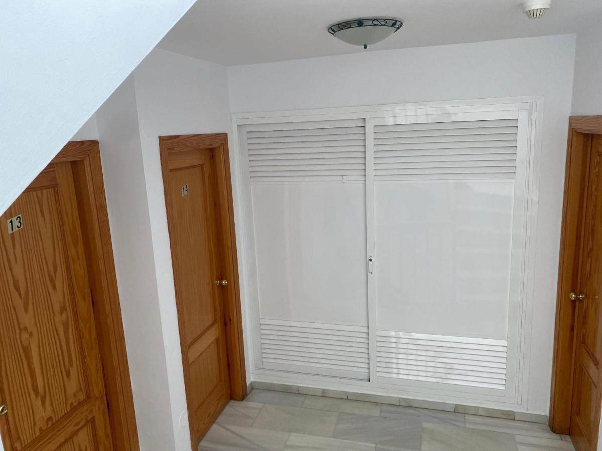 Hostal Andalucia Nerja Exteriör bild