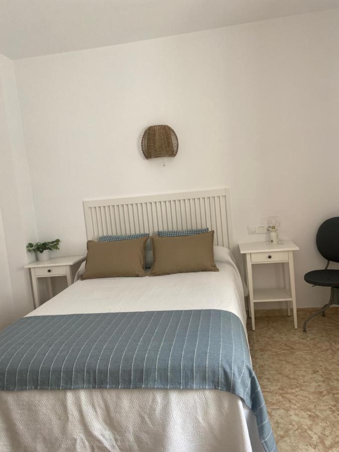 Hostal Andalucia Nerja Exteriör bild