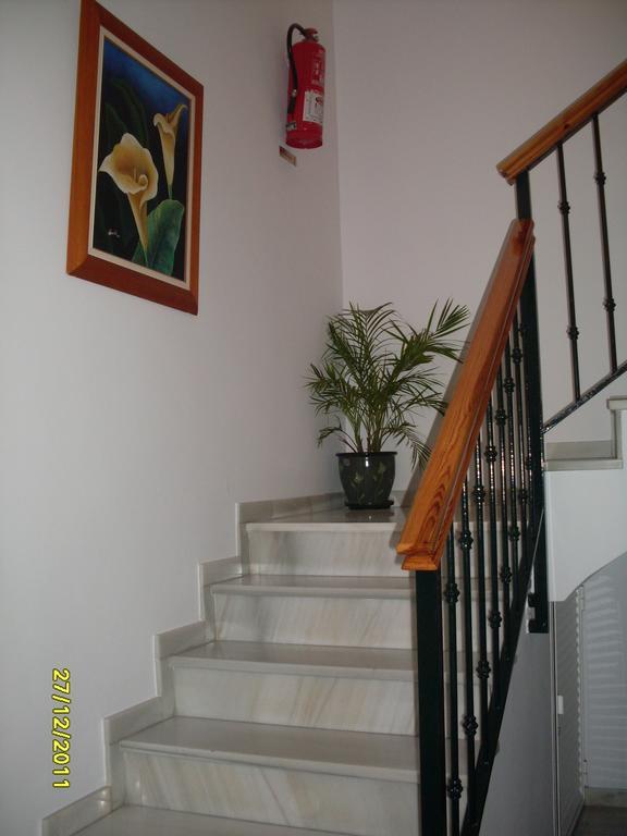 Hostal Andalucia Nerja Exteriör bild