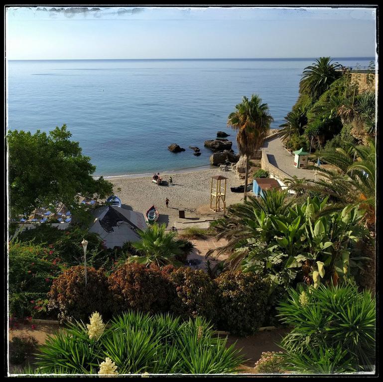 Hostal Andalucia Nerja Exteriör bild