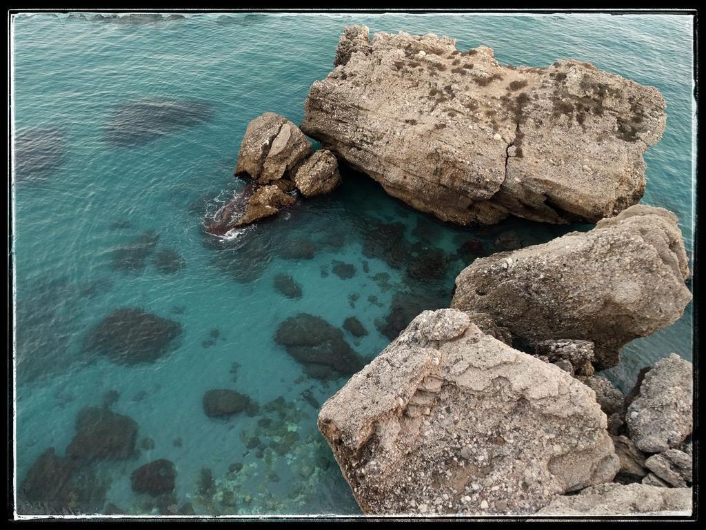 Hostal Andalucia Nerja Exteriör bild
