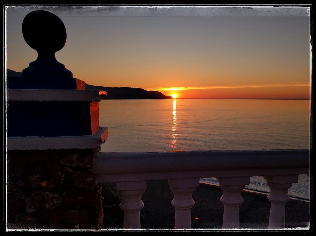 Hostal Andalucia Nerja Exteriör bild